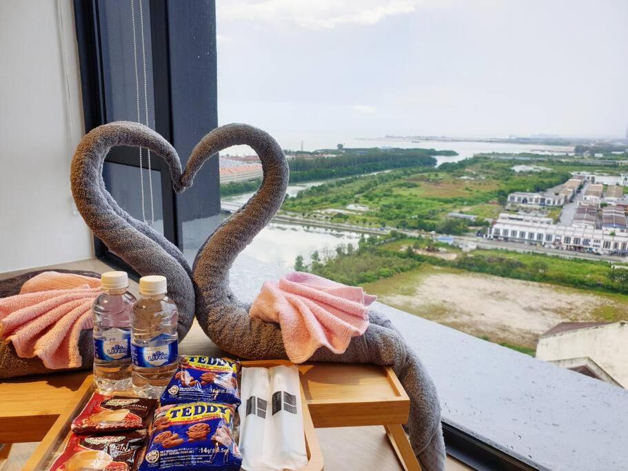 Seaview#Warmth#Netflix#Privatebathtub#Seasideluxurycondo#Imperioresidence Malacca Екстер'єр фото